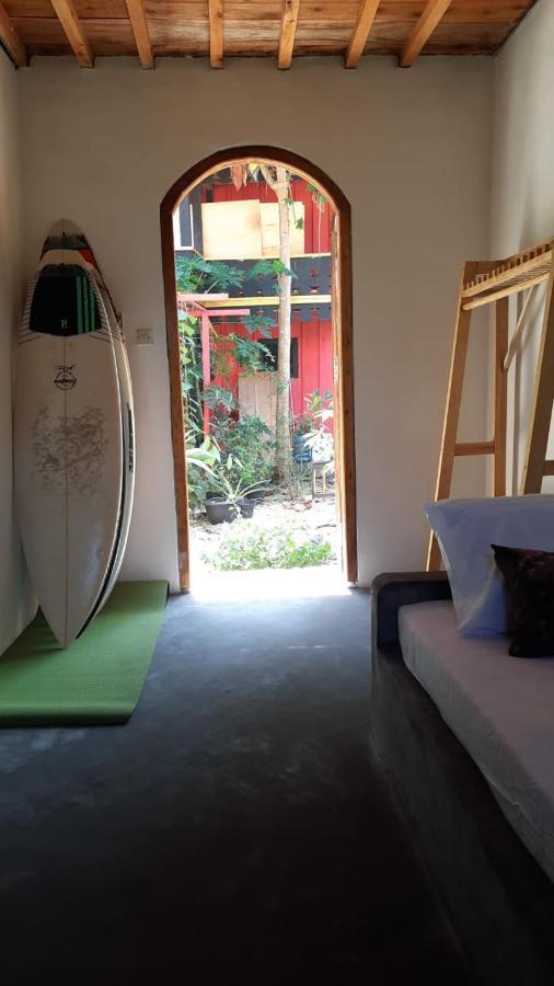 Rumah Nalu Surf Camp Krui Exteriör bild