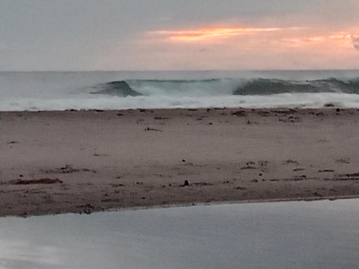 Rumah Nalu Surf Camp Krui Exteriör bild